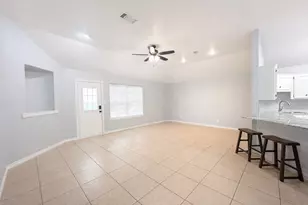 305 Scenic Brook St, Brenham, TX 77833 - Photo 5