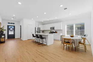 9919 Kingston Liberty Ln, Baytown, TX 77521 - Photo 7