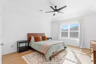 9919 Kingston Liberty Ln, Baytown, TX 77521 - Photo 11