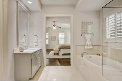 1701 Wrenwood Lakes, Houston, TX 77043 - Photo 19