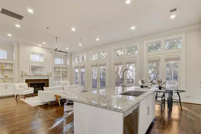 1701 Wrenwood Lakes, Houston, TX 77043 - Photo 13