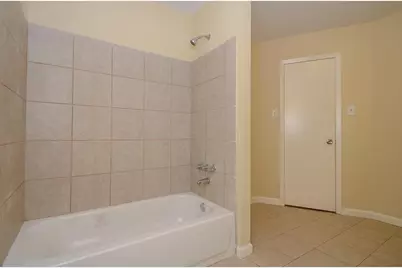 7611 Shaddock Drive, Houston, TX 77041 - Photo 13