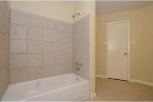 7611 Shaddock Dr, Houston, TX 77041 - Photo 13