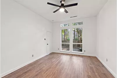 47 Alderon Woods Place, The Woodlands, TX 77382 - Photo 17