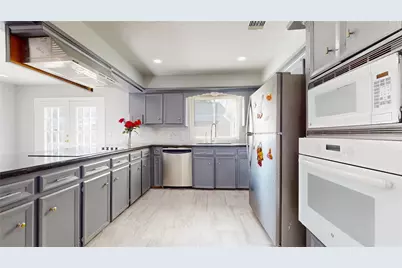 14715 Woodward Gardens Drive, Houston, TX 77082 - Photo 13