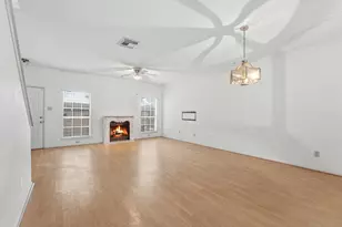 17597 Red Oak Dr, Houston, TX 77090 - Photo 9