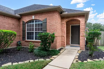 2815 Bay Springs View Court, Richmond, TX 77406 - Photo 3