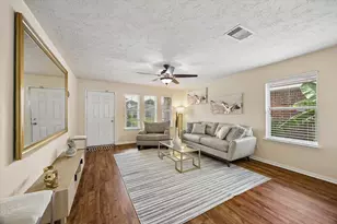 2130 Summit Meadow Dr, Houston, TX 77489 - Photo 5