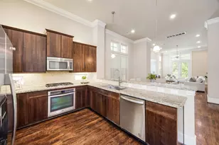 6604 Toledo St, Houston, TX 77008 - Photo 9