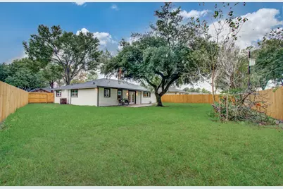 9406 Autauga Street, Houston, TX 77080 - Photo 31