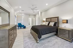 8745 Tollis St, Houston, TX 77055 - Photo 17
