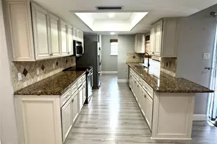 15455 Empanada Dr, Houston, TX 77083 - Photo 11