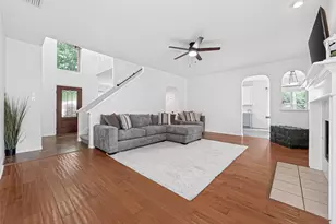 7411 Stonesfield Pl, Spring, TX 77389 - Photo 9
