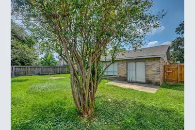 8406 Daycoach Lane Lane, Houston, TX 77064 - Photo 17