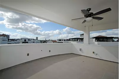 302 Calle Sevilla Place, Houston, TX 77007 - Photo 35