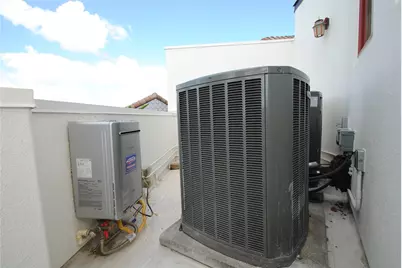 302 Calle Sevilla Place, Houston, TX 77007 - Photo 37