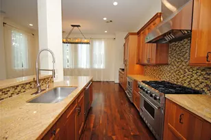 302 Calle Sevilla Pl, Houston, TX 77007 - Photo 9