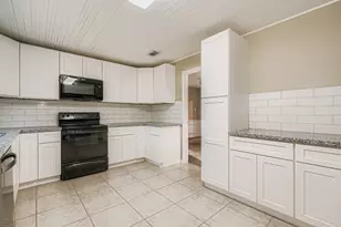 101 Pebble Springs Ln, Cleveland, TX 77327 - Photo 9