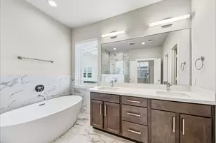 719 Wilshire Brook Ln, Houston, TX 77008 - Photo 15