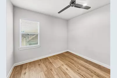 719 Wilshire Brook Lane, Houston, TX 77008 - Photo 17
