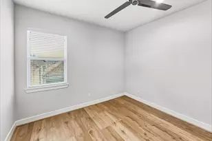 719 Wilshire Brook Ln, Houston, TX 77008 - Photo 17