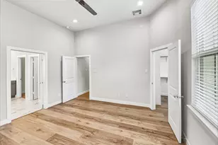 719 Wilshire Brook Ln, Houston, TX 77008 - Photo 13