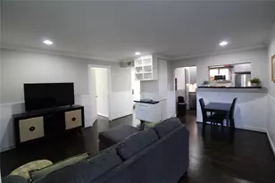 4719 Oakshire Dr, Houston, TX 77027 - Photo 1