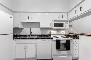 2100 Tanglewilde St, Houston, TX 77063 - Photo 9
