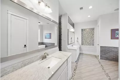 8558 Ridgepoint Drive, Houston, TX 77055 - Photo 11