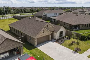 2004 Hyde Acres St, League City, TX 77573 - Photo 3
