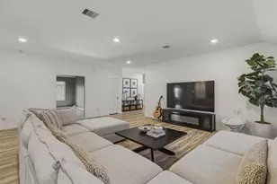 2004 Hyde Acres St, League City, TX 77573 - Photo 13
