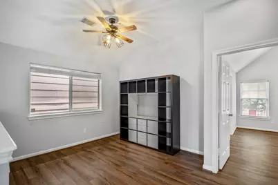 323 Plaza Del Sol Park, Houston, TX 77020 - Photo 25