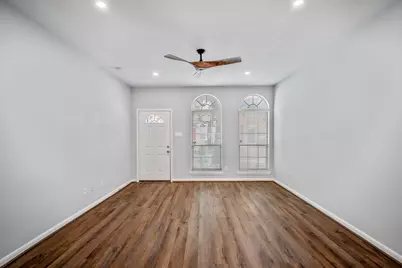 323 Plaza Del Sol Park, Houston, TX 77020 - Photo 13
