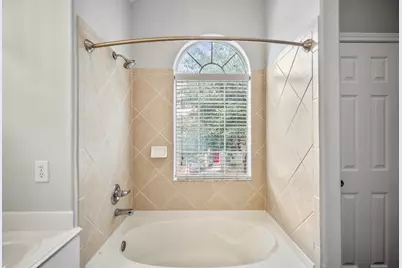 323 Plaza Del Sol Park, Houston, TX 77020 - Photo 19