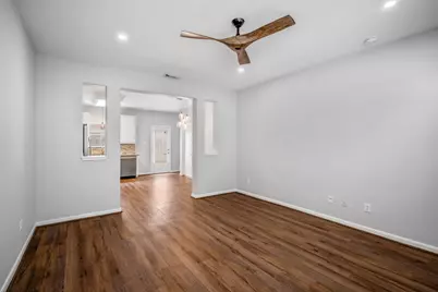 323 Plaza Del Sol Park, Houston, TX 77020 - Photo 11
