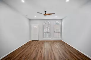 323 Plaza Del Sol Park, Houston, TX 77020 - Photo 13