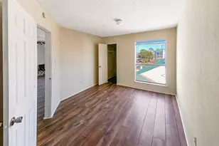 2826 S Bartell Dr, Houston, TX 77054 - Photo 5