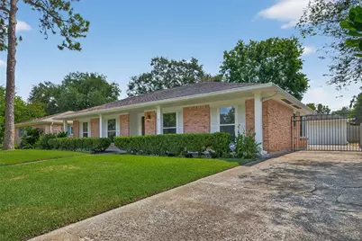 9327 Meadowcroft Drive, Houston, TX 77063 - Photo 3