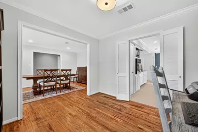 9327 Meadowcroft Drive, Houston, TX 77063 - Photo 11