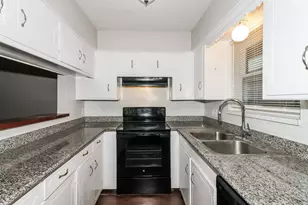 1813 Marlock Ln, Pasadena, TX 77502 - Photo 5