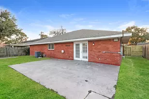 1813 Marlock Ln, Pasadena, TX 77502 - Photo 21