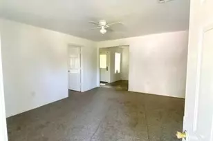 7331 Dunkirk Rd, Houston, TX 77033 - Photo 9