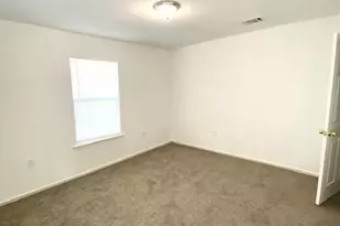 7331 Dunkirk Rd, Houston, TX 77033 - Photo 7