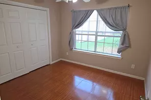 414 Texas St, Tomball, TX 77375 - Photo 5