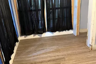 64 Neyland St, Houston, TX 77022 - Photo 7