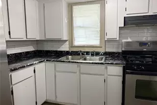 64 Neyland St, Houston, TX 77022 - Photo 21