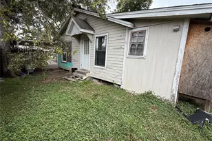 64 Neyland St, Houston, TX 77022 - Photo 31