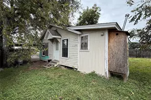 64 Neyland St, Houston, TX 77022 - Photo 33