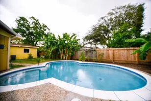 6609 Scribner Rd, Houston, TX 77074 - Photo 1