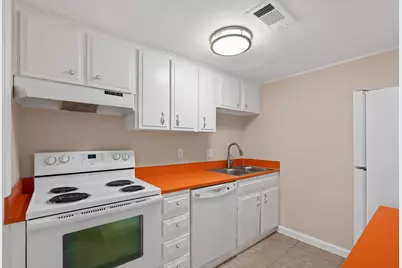 7047 Bissonnet Street #68, Houston, TX 77074 - Photo 9